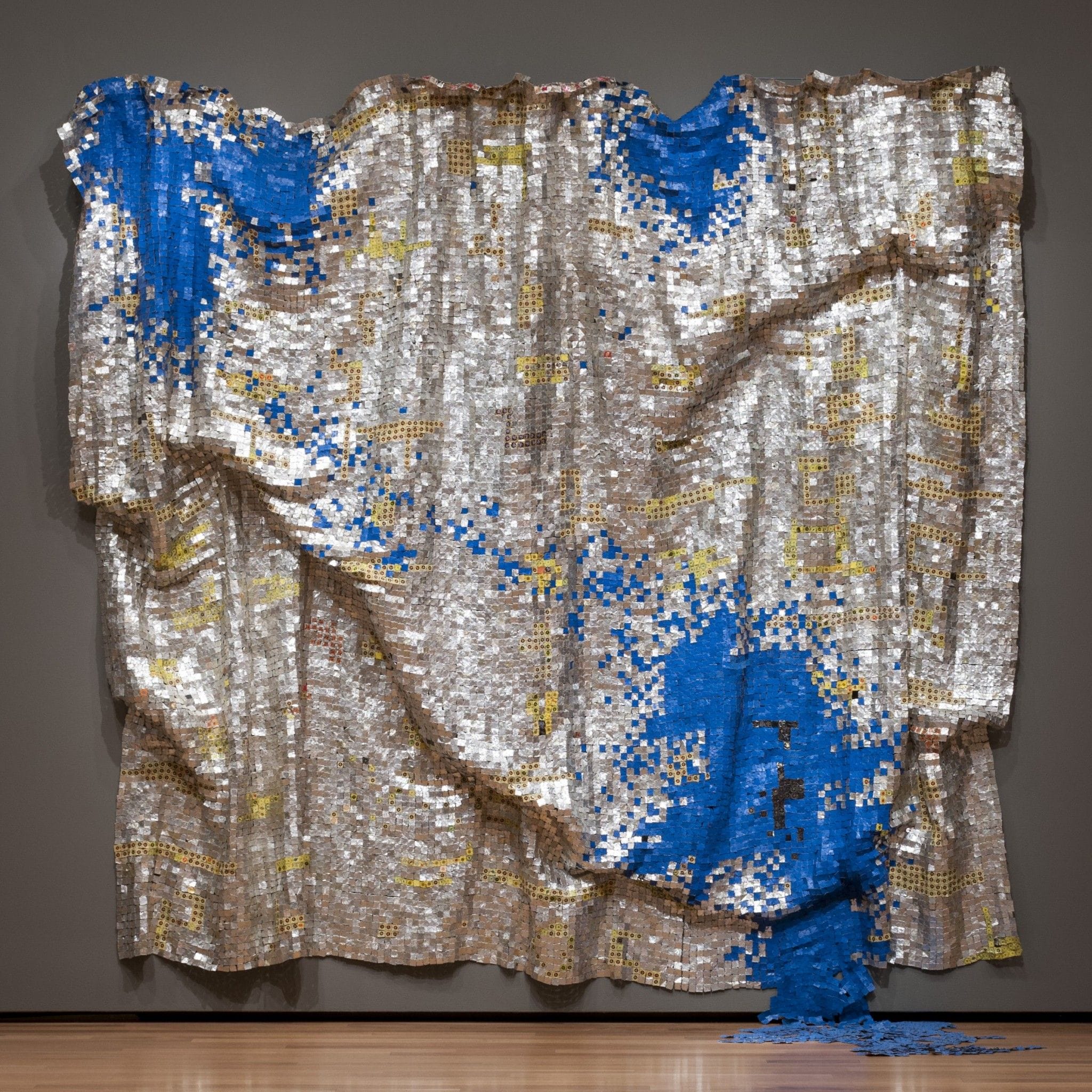THE BUZZ: El Anatsui. Gravity and Grace: Monumental Works
