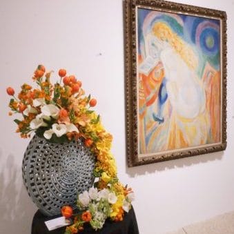 ART ALIVE: Floral designers inspire awe at SDMA