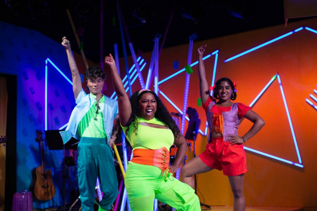 THE BUZZ: Dazzling Delight: Head Over Heels @ Diversionary